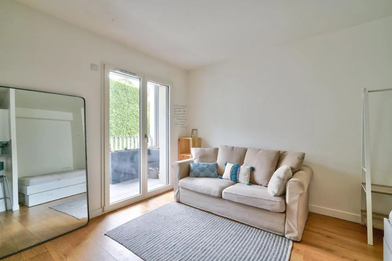 Studio Located Between Bastille And Nation باريس